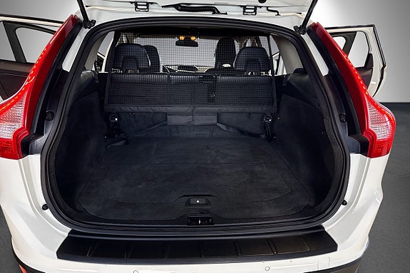 Volvo XC60 7 of 10