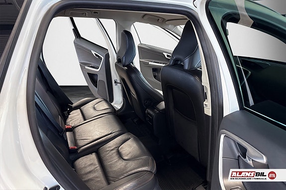 Volvo XC60 9 of 10