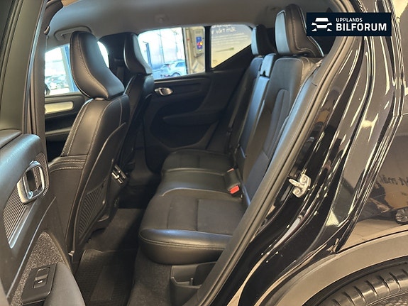 Volvo XC40 9 of 14
