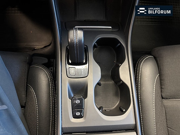 Volvo XC40 11 of 14