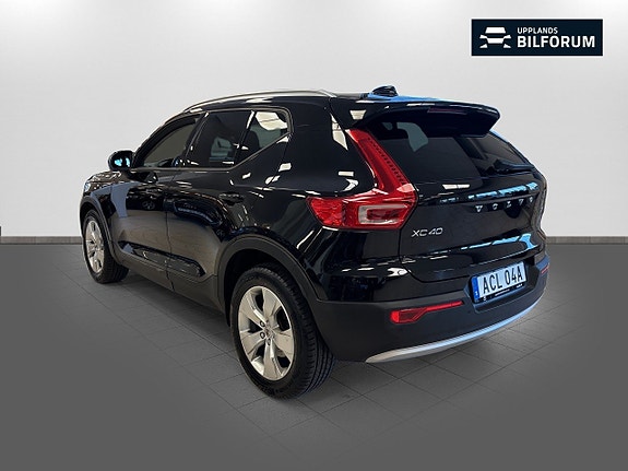 Volvo XC40 6 of 14