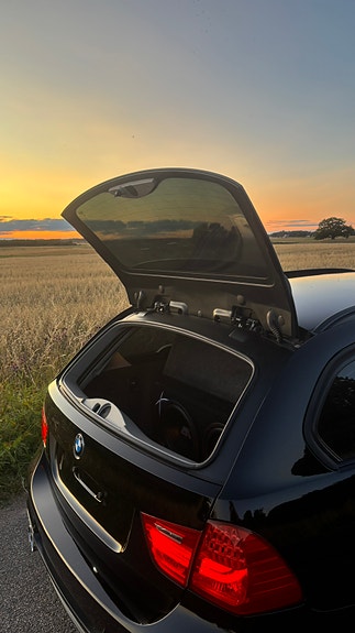 BMW 320d 5 of 8