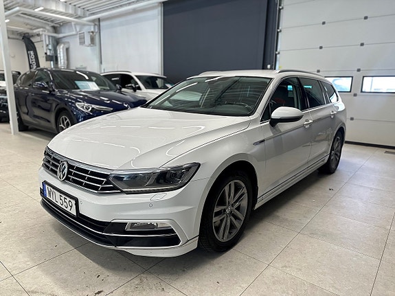 Volkswagen Passat 4 of 16
