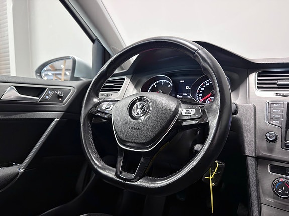 Volkswagen Golf I 19 of 24