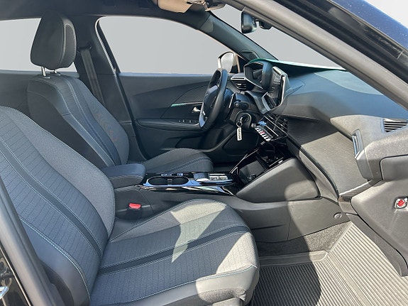 Peugeot 2008 9 of 15