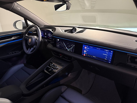 Porsche Macan 4 20 of 21