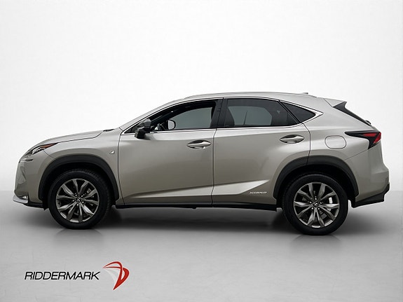 Lexus NX300h 2 of 27