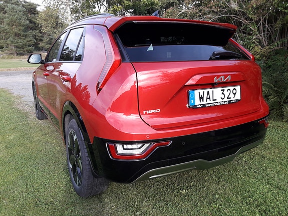 Kia Niro 2 of 6