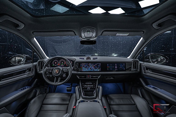 Porsche Cayenne 18 of 23
