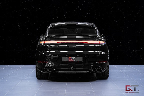 Porsche Cayenne 7 of 23