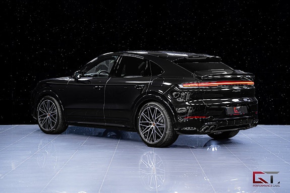Porsche Cayenne 6 of 23