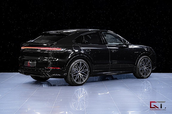 Porsche Cayenne 8 of 23