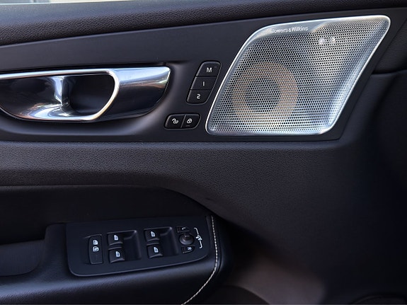 Volvo XC60 7 of 30