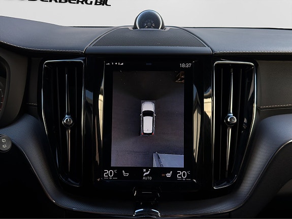 Volvo XC60 20 of 30