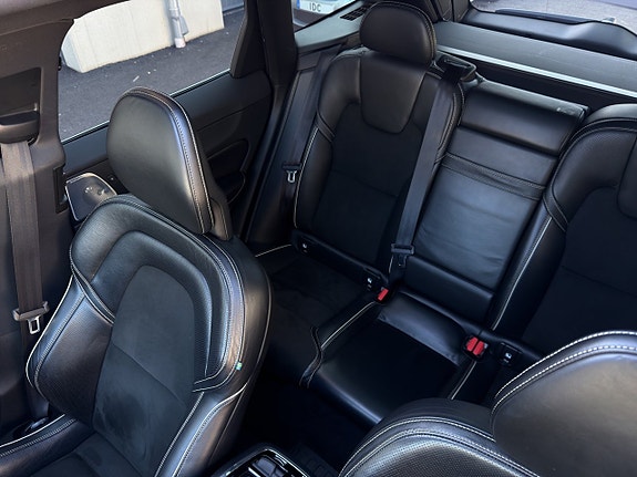 Volvo XC60 16 of 30