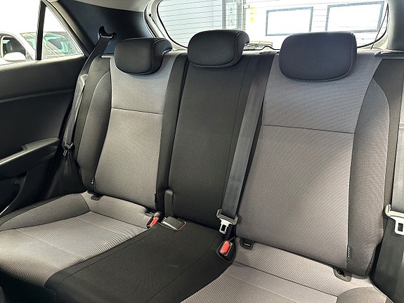 Hyundai i20 16 of 17