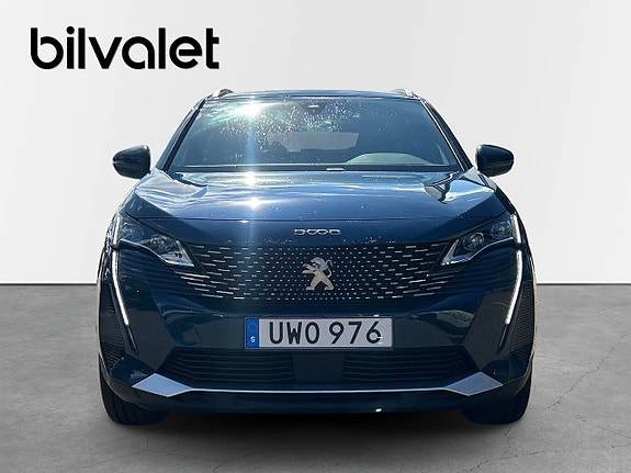 Peugeot 3008 2 of 4
