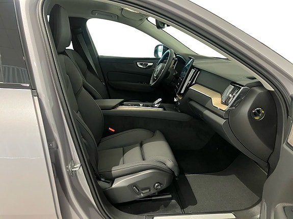 Volvo XC60 4 of 13