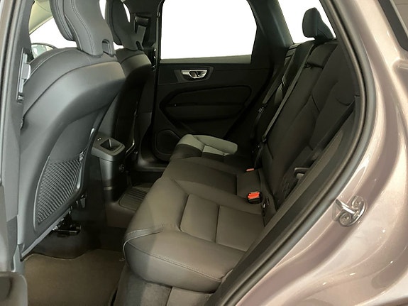 Volvo XC60 6 of 13