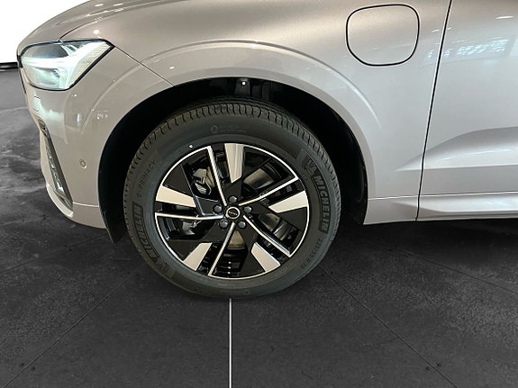 Volvo XC60 9 of 13