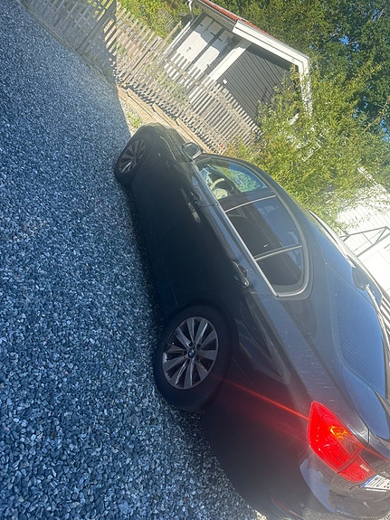 BMW 320d 3 of 11