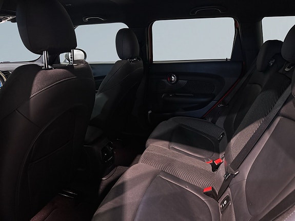 MINI Clubman Cooper 13 of 20