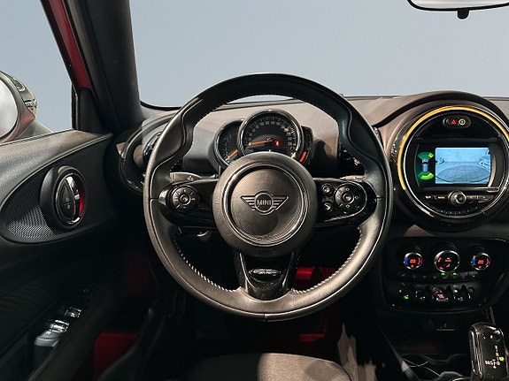 MINI Clubman Cooper 9 of 20