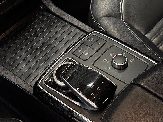 Mercedes-Benz GLE350 d 22 of 30