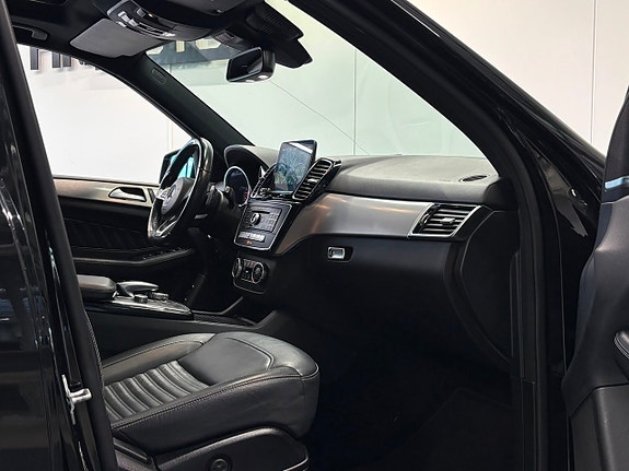 Mercedes-Benz GLE350 d 29 of 30