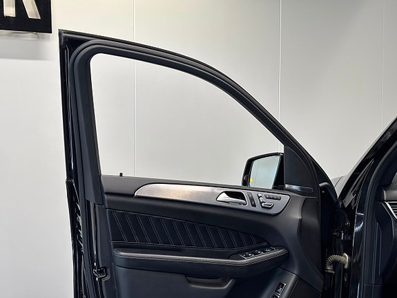Mercedes-Benz GLE350 d 14 of 30