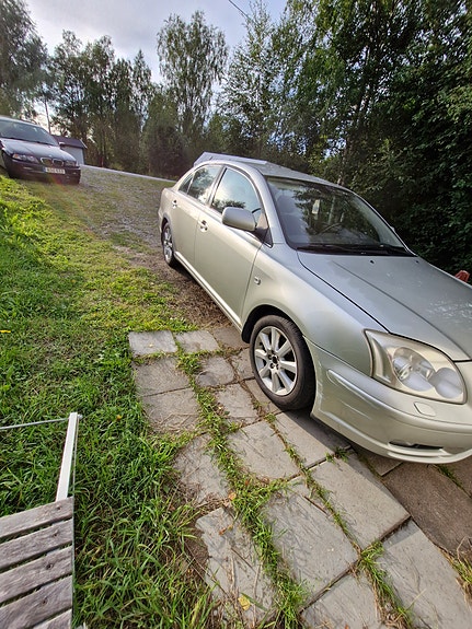 Toyota Avensis 6 of 8