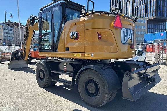 CAT M 317 4 of 24
