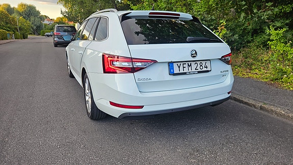 Skoda Superb 3 of 12
