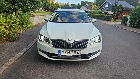 Skoda Superb 12 of 12