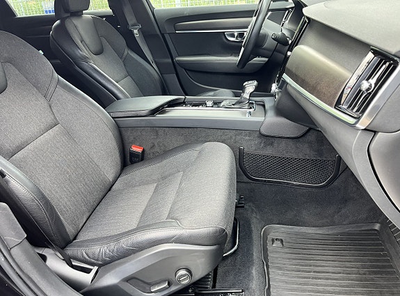 Volvo V90 Cross Country 8 of 9