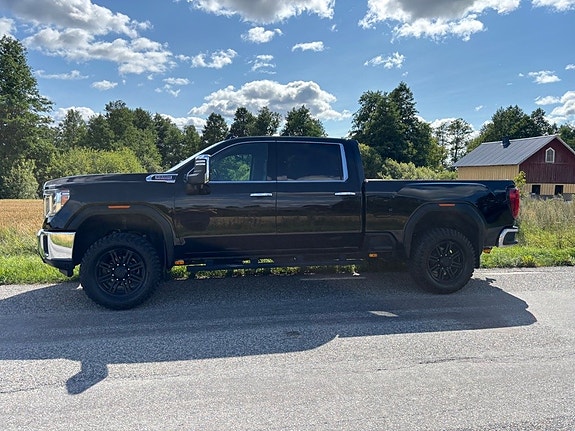 GMC Sierra 3 of 5