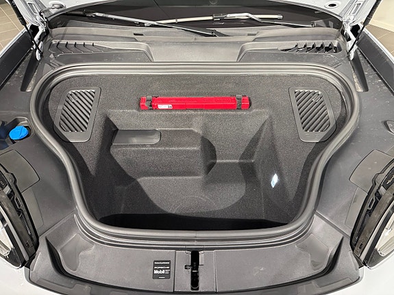 Porsche Macan 4 17 of 17