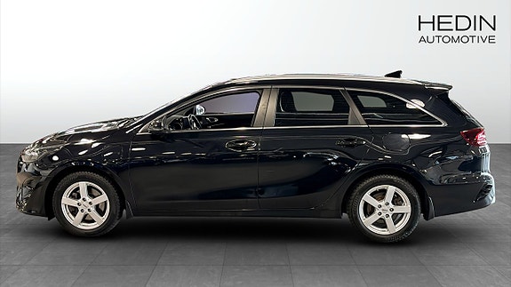 Kia Ceed 2 of 17