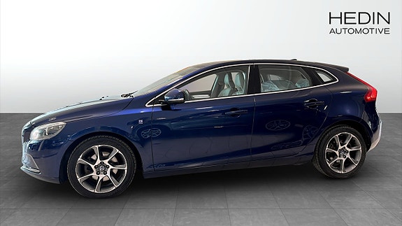 Volvo V40 6 of 9