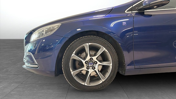Volvo V40 9 of 9