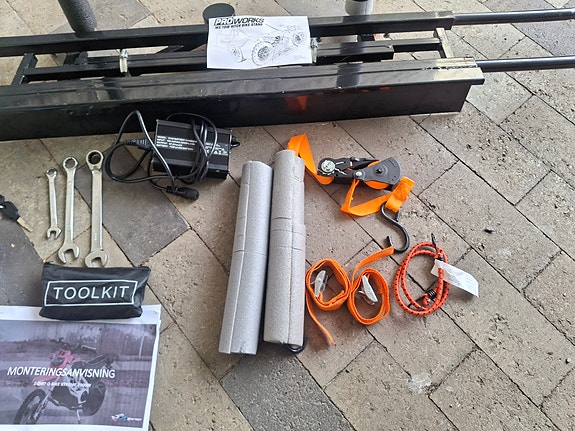 Product image 6 of 9