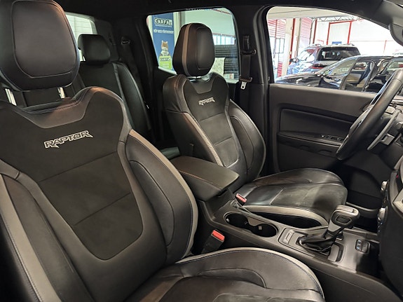 Ford Ranger Raptor 16 of 19