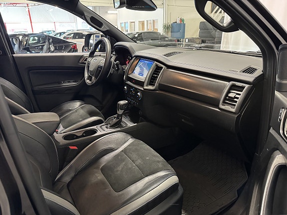 Ford Ranger Raptor 15 of 19