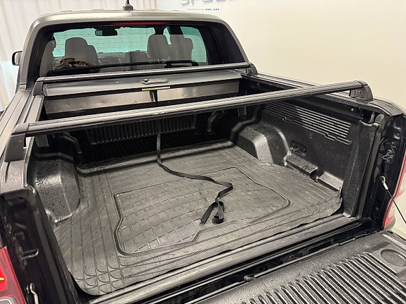 Ford Ranger Raptor 12 of 19