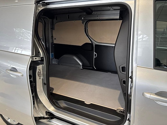 Mercedes-Benz eCitan 5 of 16