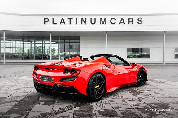 Ferrari F8 Tributo 2 of 29