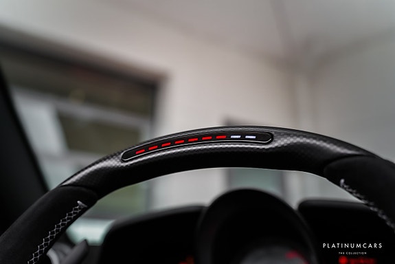 Ferrari F8 Tributo 17 of 29