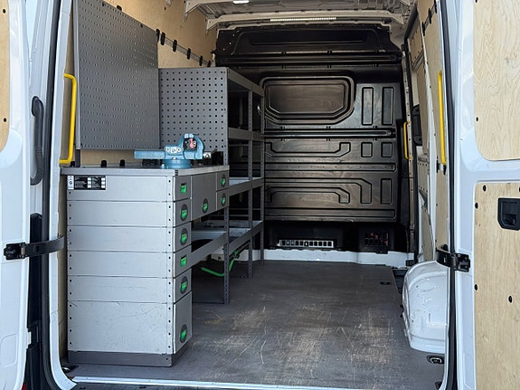 Volkswagen Crafter 27 of 30
