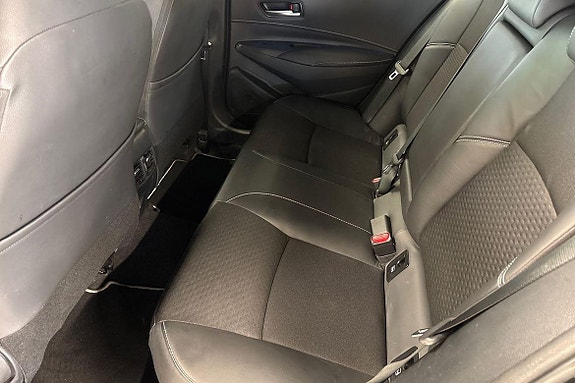 Toyota Corolla 13 of 21