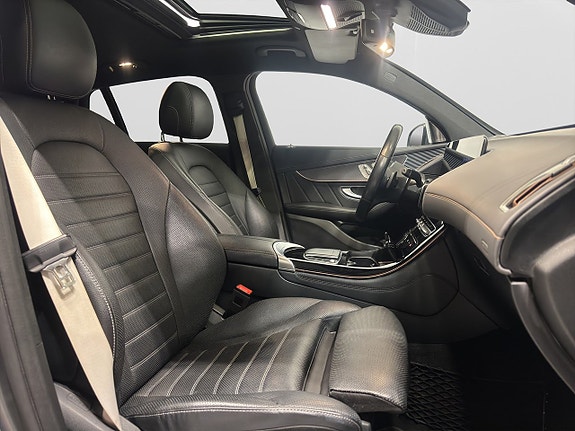 Mercedes-Benz EQC400 9 of 22